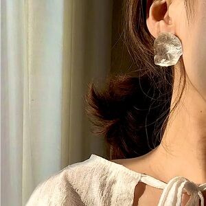 Citrine Inspired Rock Crystal Lightweight Resin Earrings D35